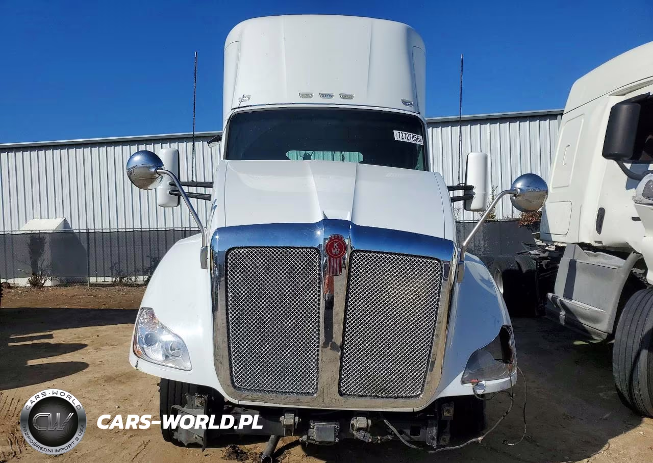 2018 Kenworth T680 Semi Truck VIN:1XKYD49X4JJ190884 - 5