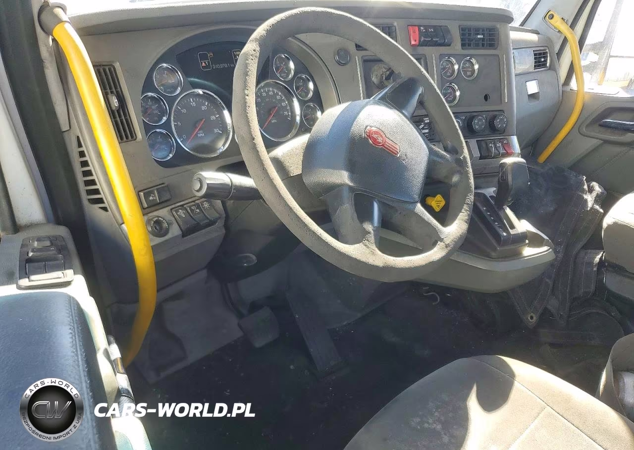 2018 Kenworth T680 Semi Truck VIN:1XKYD49X4JJ190884 - 8