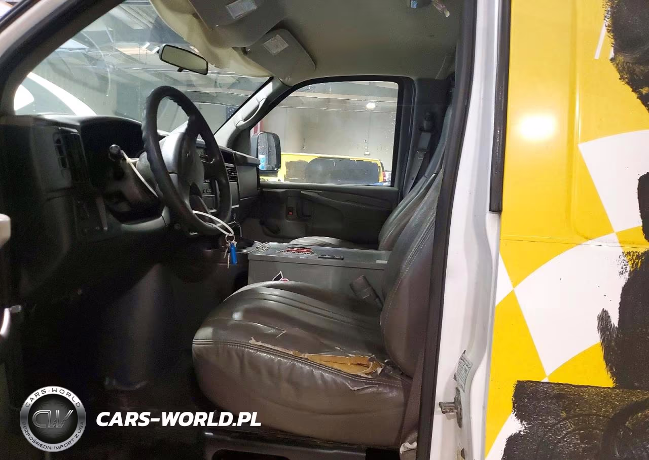 2007 Chevrolet Express G2500 VIN:1GCGG25V371107266 - 7