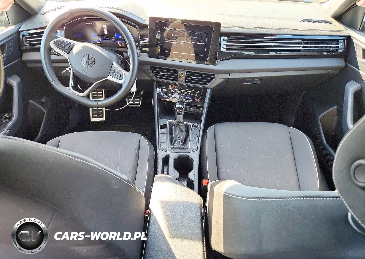 2025 Volkswagen Jetta Sport VIN:3VWBX7BU0SM062024 - 8
