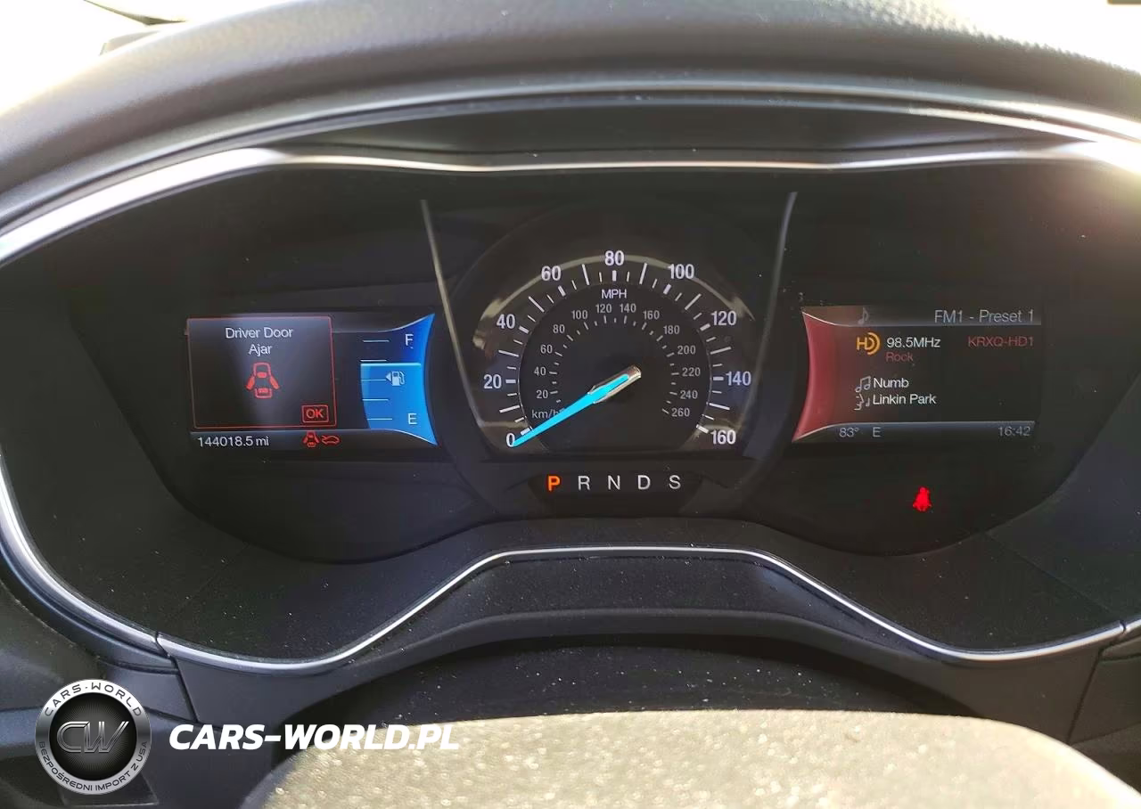 2014 Ford Fusion Titanium VIN:3FA6P0K96ER278769 - 9