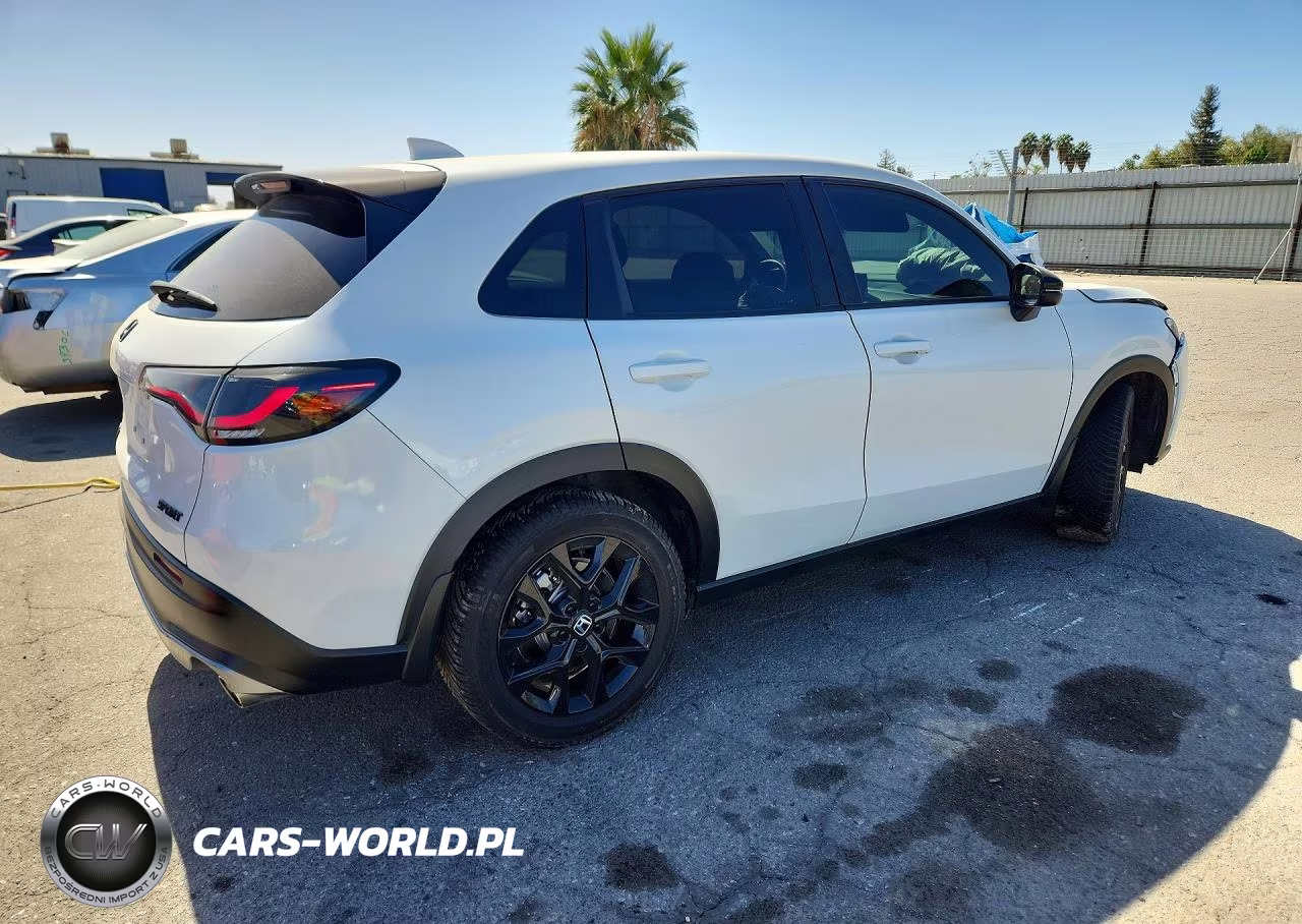 2023 Honda Hr-V Sport VIN:3CZRZ1H5XPM735069 - 3