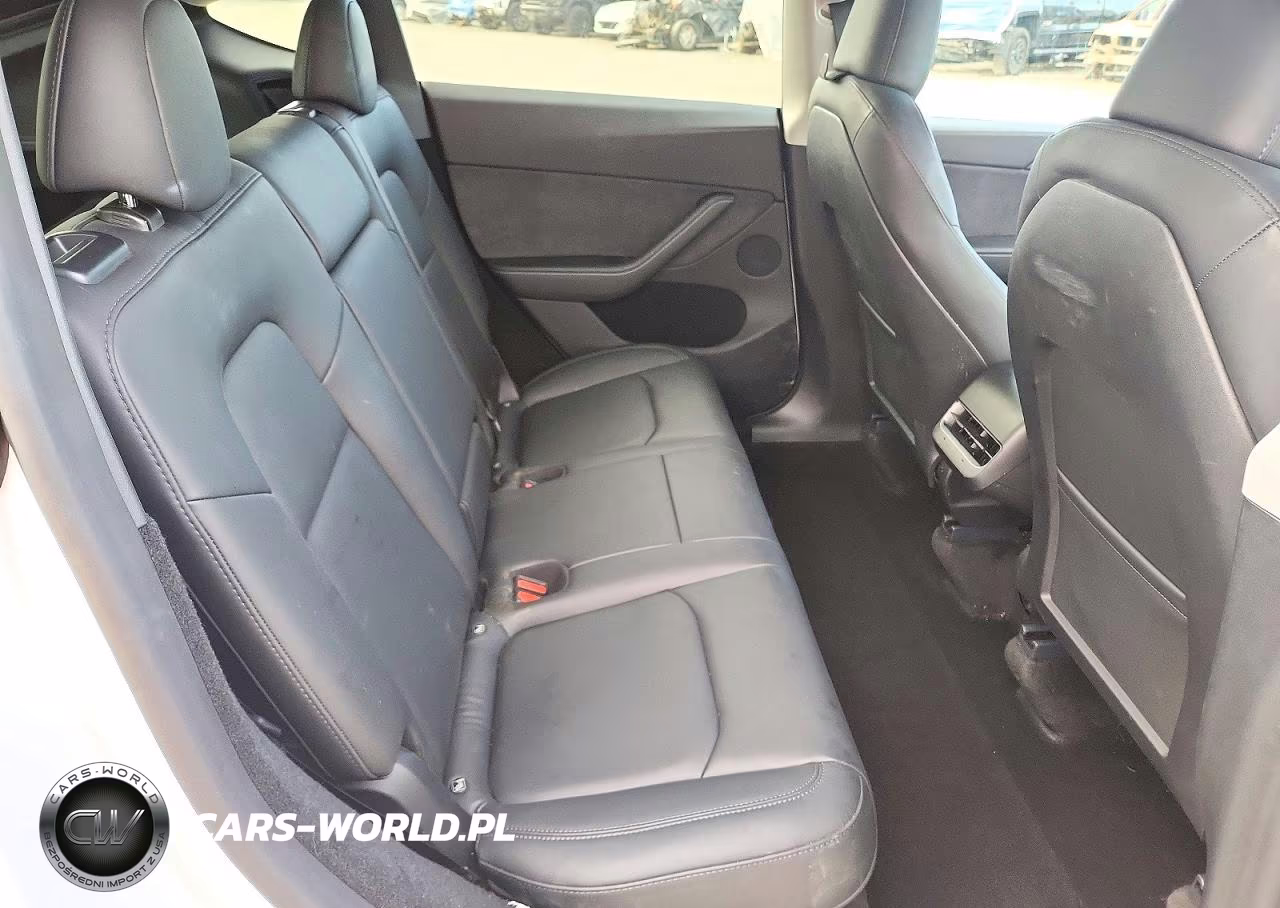 2024 Tesla Model Y VIN:7SAYGDEE9RA259854 - 11