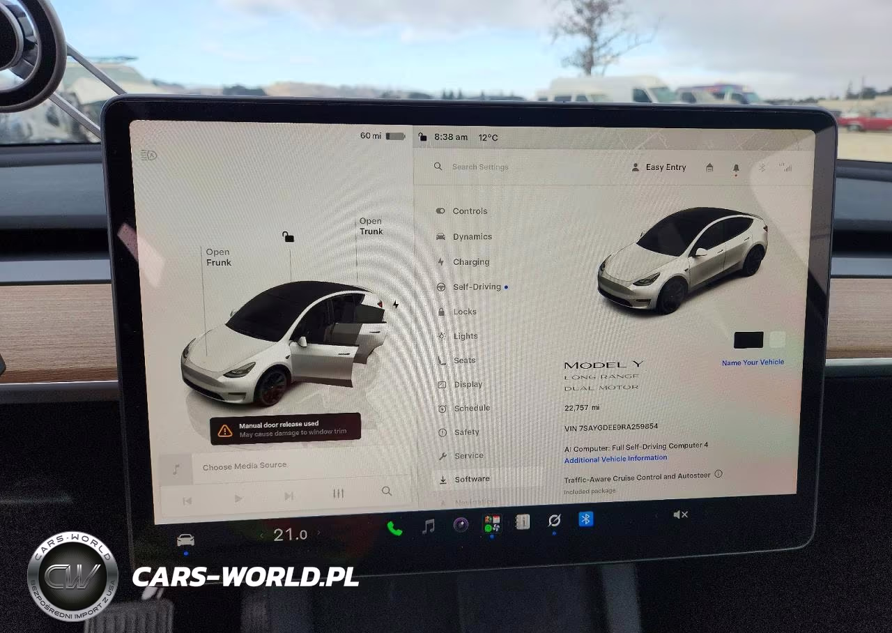 2024 Tesla Model Y VIN:7SAYGDEE9RA259854 - 9