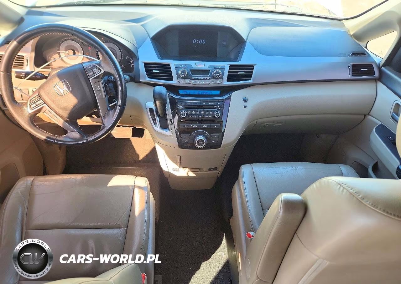 2011 Honda Odyssey Touring VIN:5FNRL5H96BB065843 - 8