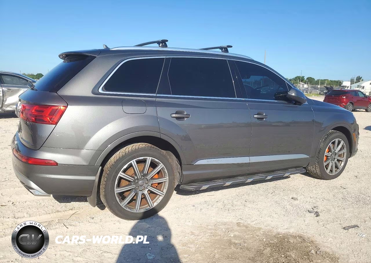 2019 Audi Q7 Premium Plus VIN:WA1LAAF76KD000305 - 3