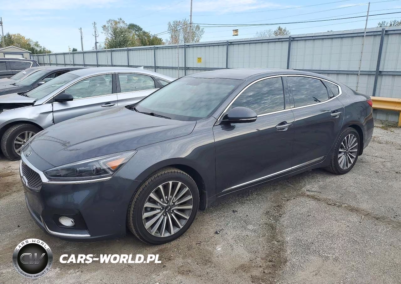 2017 Kia Cadenza Premium