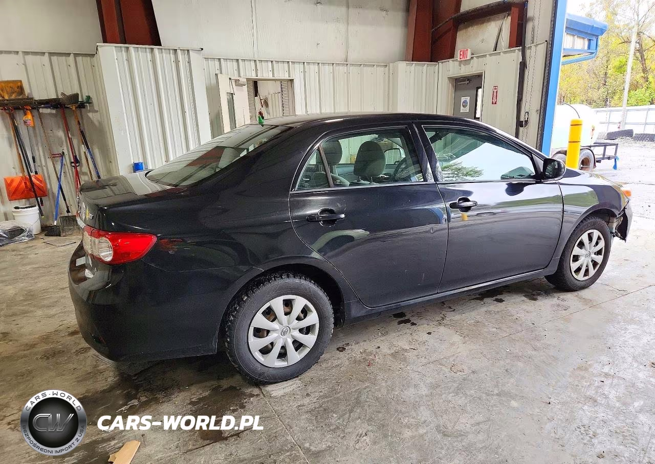2011 Toyota Corolla Le VIN:2T1BU4EE2BC643175 - 3