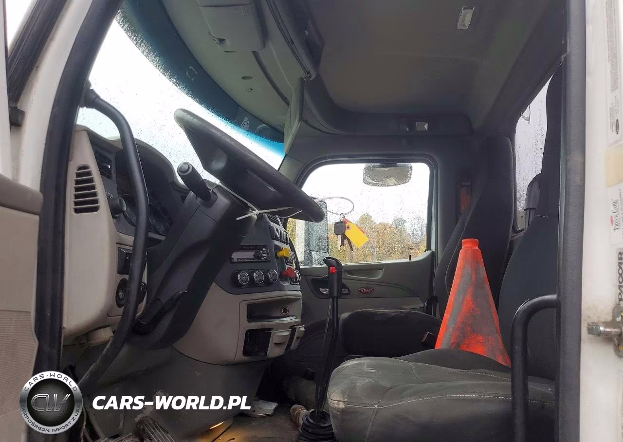 2020 Peterbilt 579 Semi Truck VIN:1XPBD49XXLD727839 - 7
