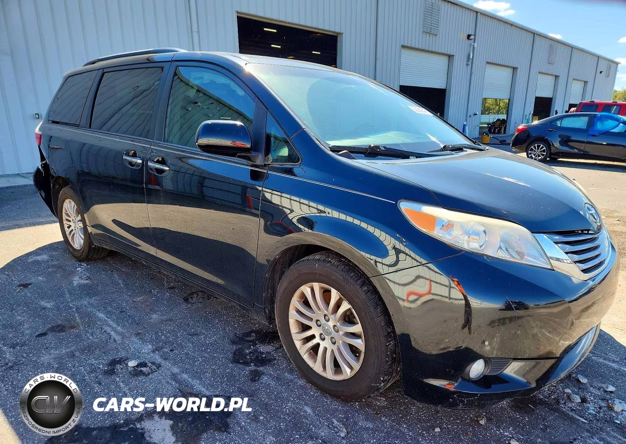 2016 Toyota Sienna Xle Premium 8-Passenger VIN:5TDYK3DC2GS733905 - 4