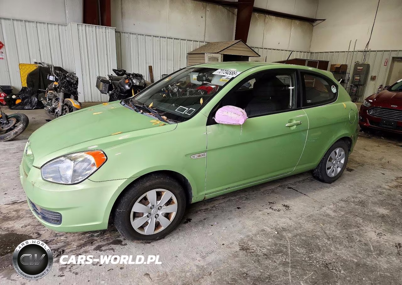 2010 Hyundai Accent Gs – zdjęcie 1 z 12