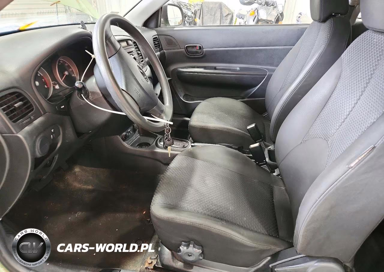 2010 Hyundai Accent Gs VIN:KMHCM3AC7AU185603 - 7