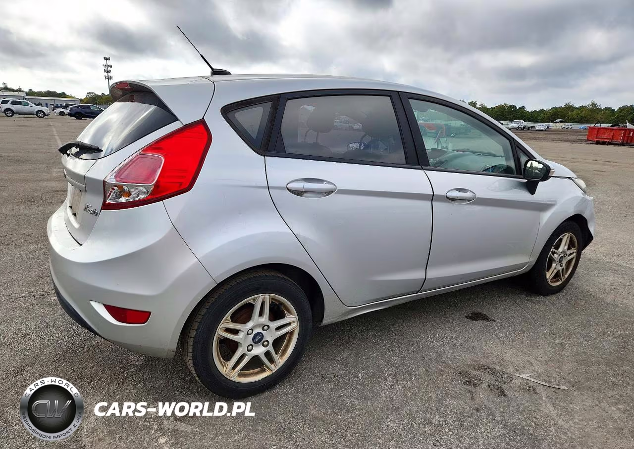 2018 Ford Fiesta Se VIN:3FADP4EJXJM128496 - 3