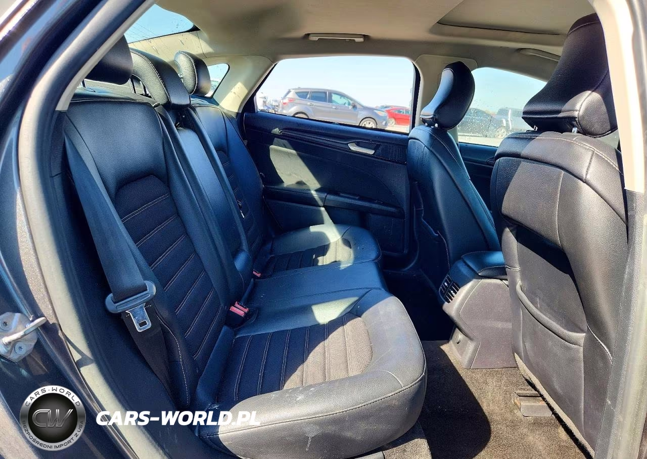 2018 Ford Fusion Se Hybrid VIN:3FA6P0LU1JR132700 - 10