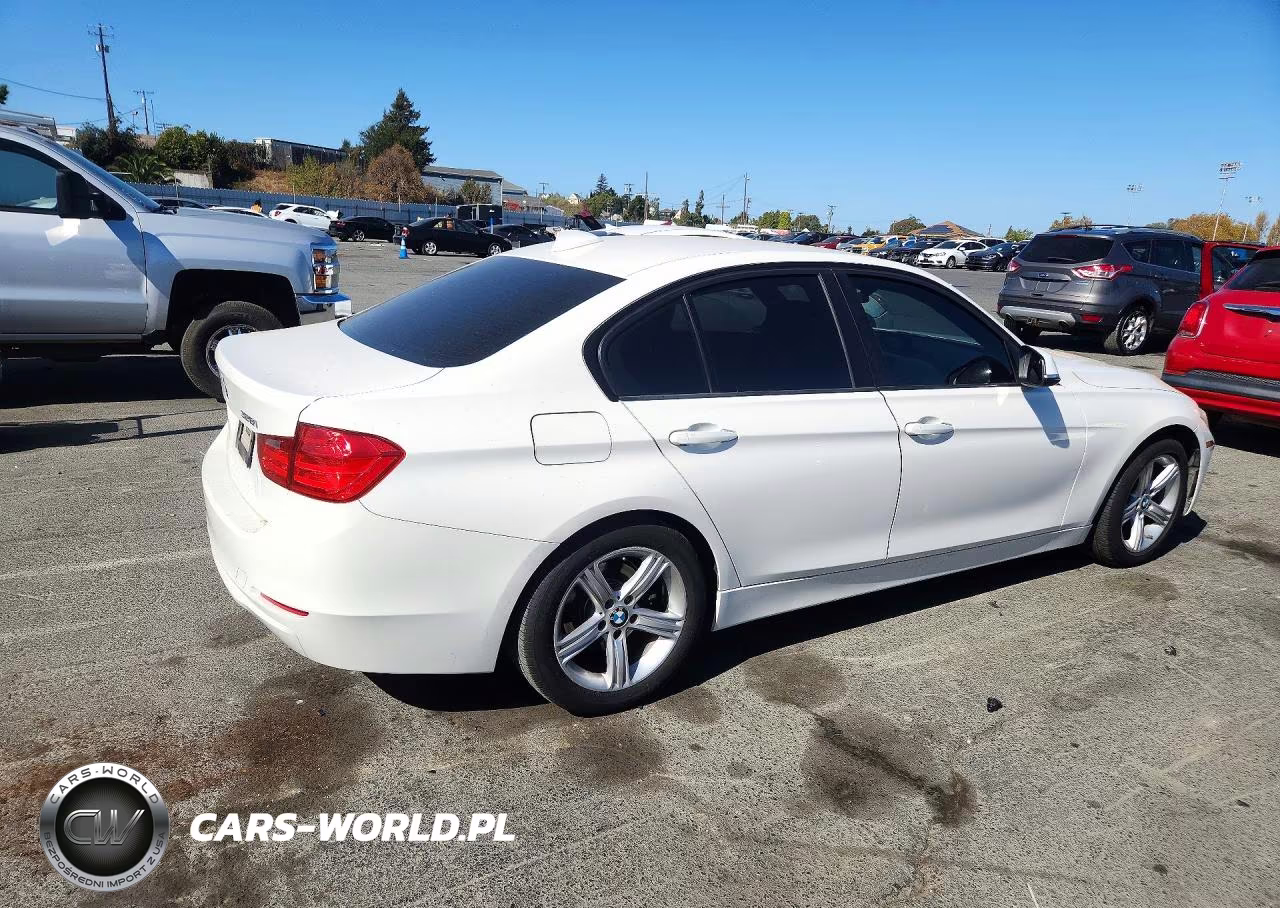 2012 BMW 328 VIN:WBA3A5C54CF342547 - 3