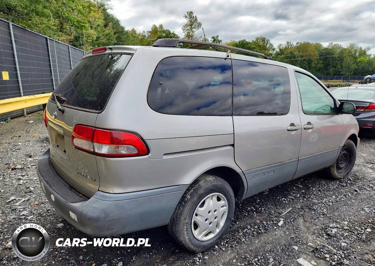 2001 Toyota Sienna Le VIN:4T3ZF13C91U404400 - 3