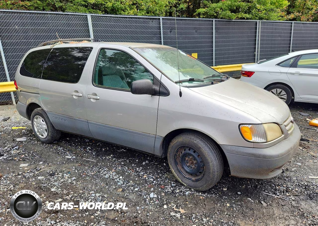 2001 Toyota Sienna Le VIN:4T3ZF13C91U404400 - 4