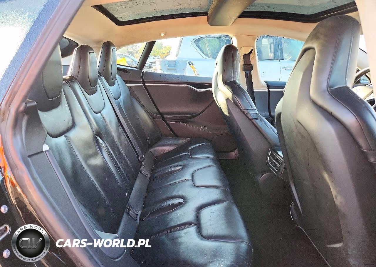 2015 Tesla Model S 85 VIN:5YJSA1H19FF082510 - 10