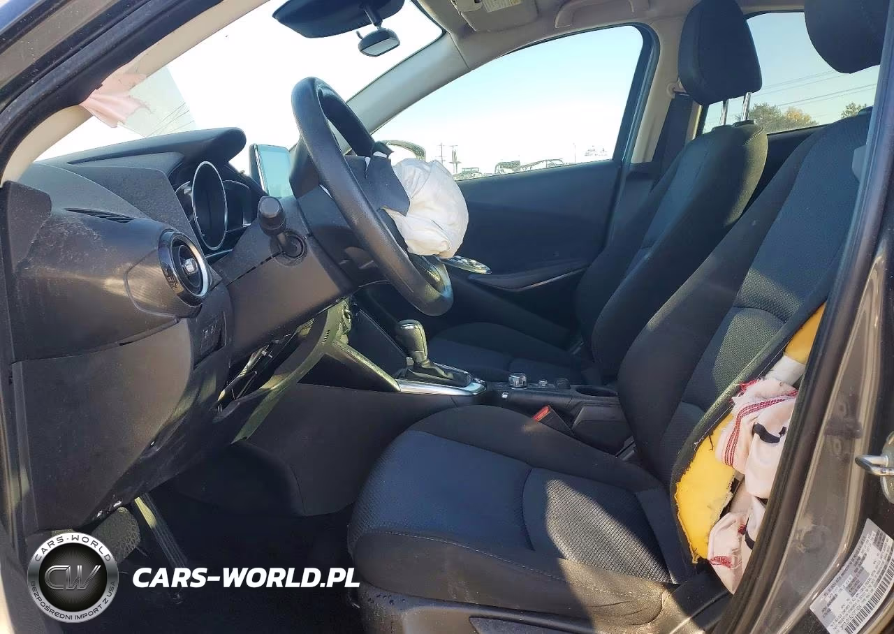 2018 Toyota Yaris Ia Base VIN:3MYDLBYV9JY311424 - 7