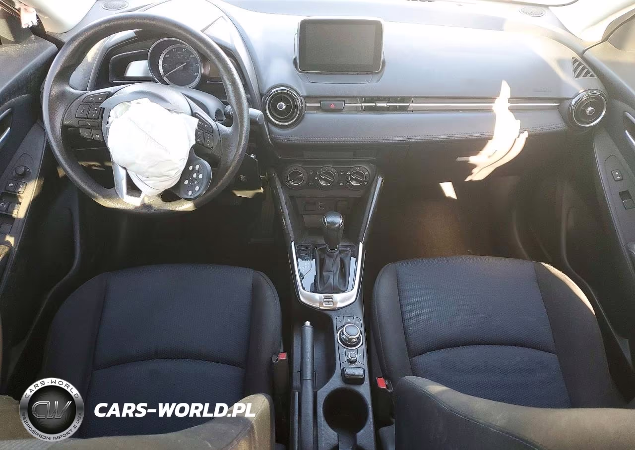 2018 Toyota Yaris Ia Base VIN:3MYDLBYV9JY311424 - 8