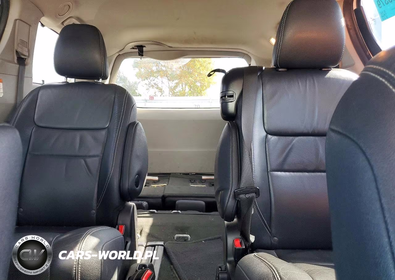 2017 Toyota Sienna Se VIN:5TDXZ3DC7HS802242 - 10
