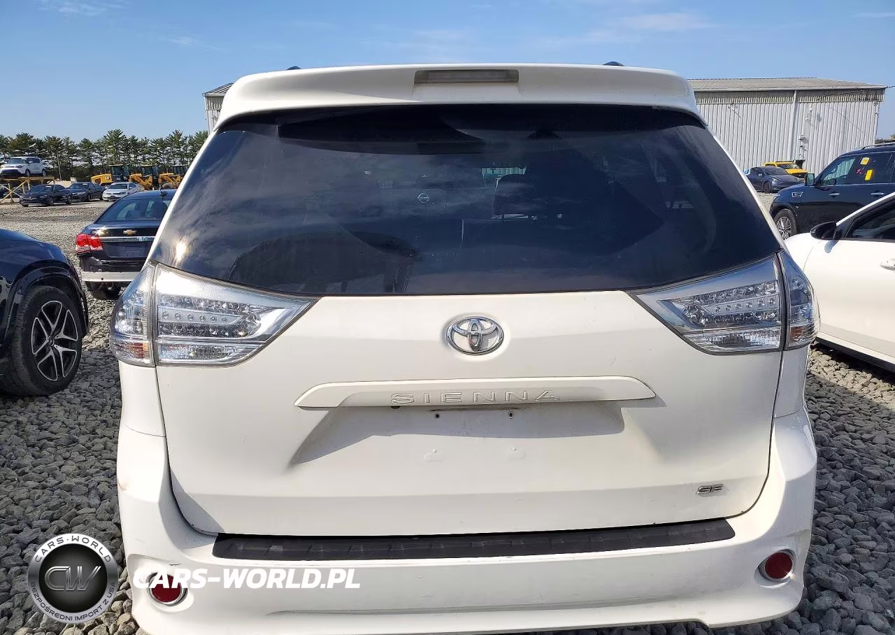 2017 Toyota Sienna Se VIN:5TDXZ3DC7HS802242 - 6