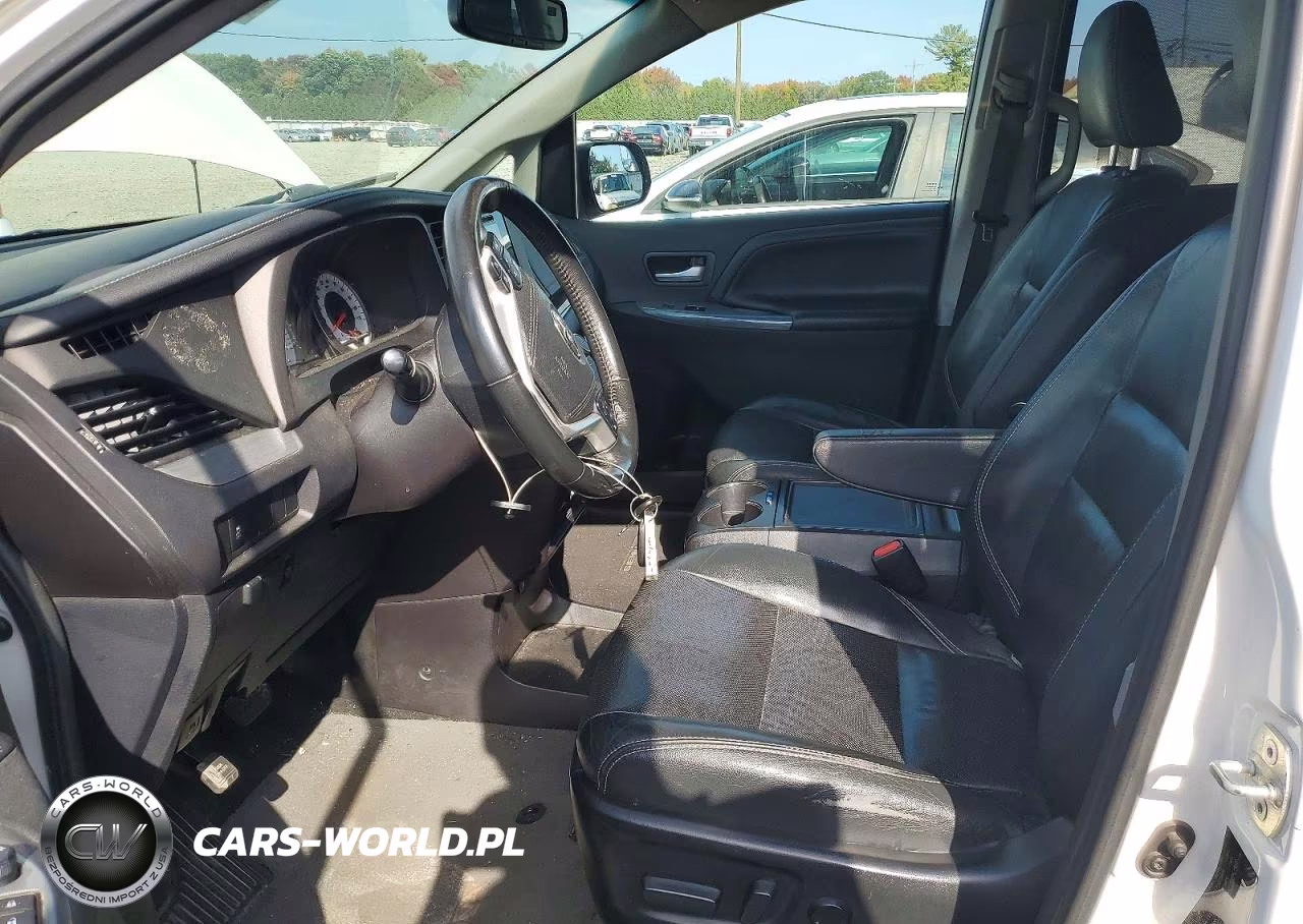 2017 Toyota Sienna Se VIN:5TDXZ3DC7HS802242 - 7