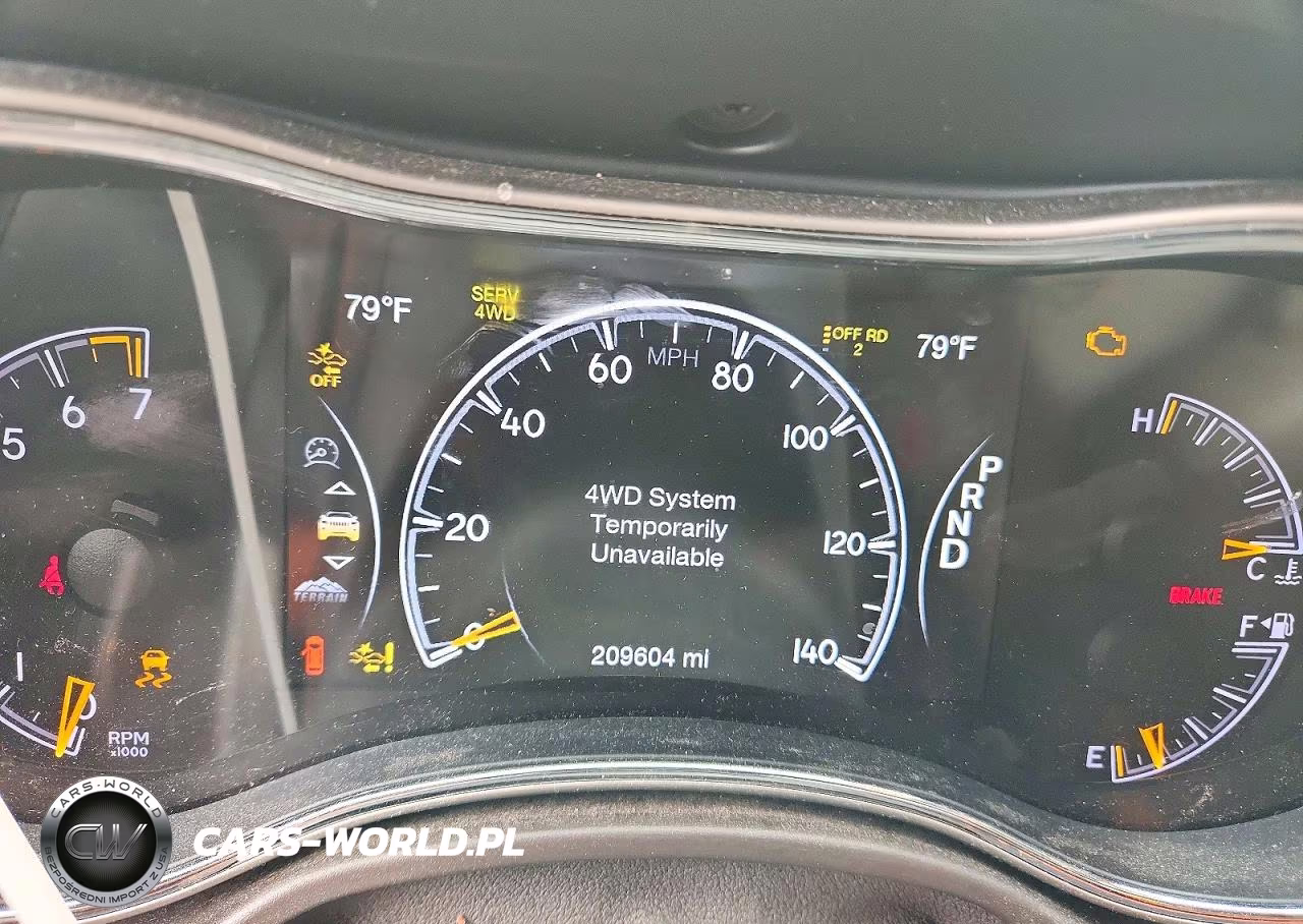 2017 Jeep Grand Cherokee Overland VIN:1C4RJFCG4HC684867 - 9