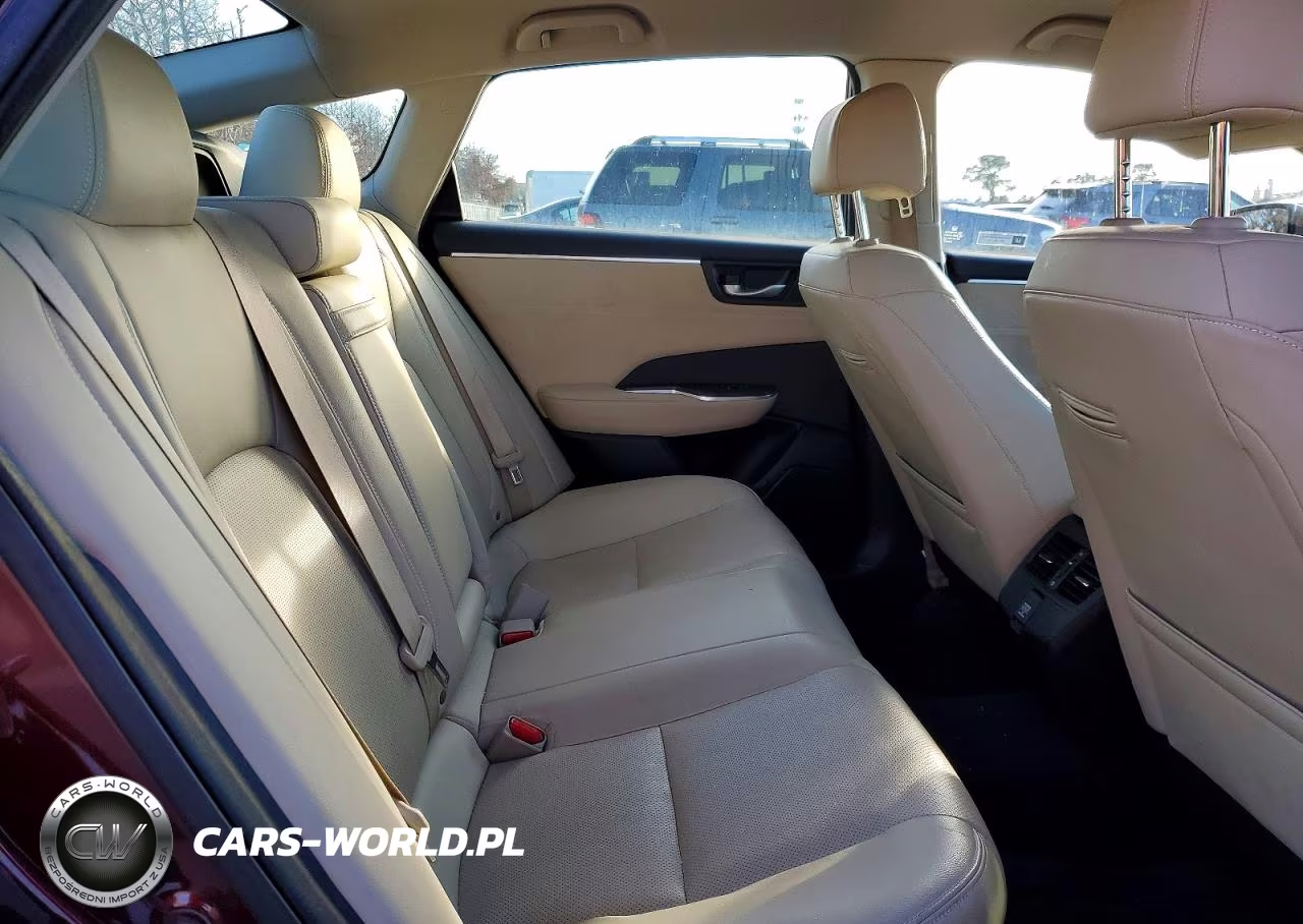 2018 Honda Clarity Touring VIN:JHMZC5F36JC007823 - 10