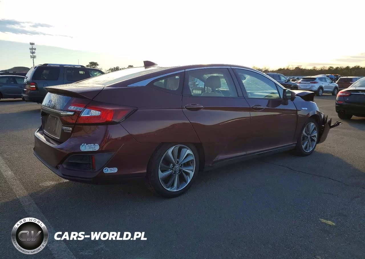 2018 Honda Clarity Touring VIN:JHMZC5F36JC007823 - 3