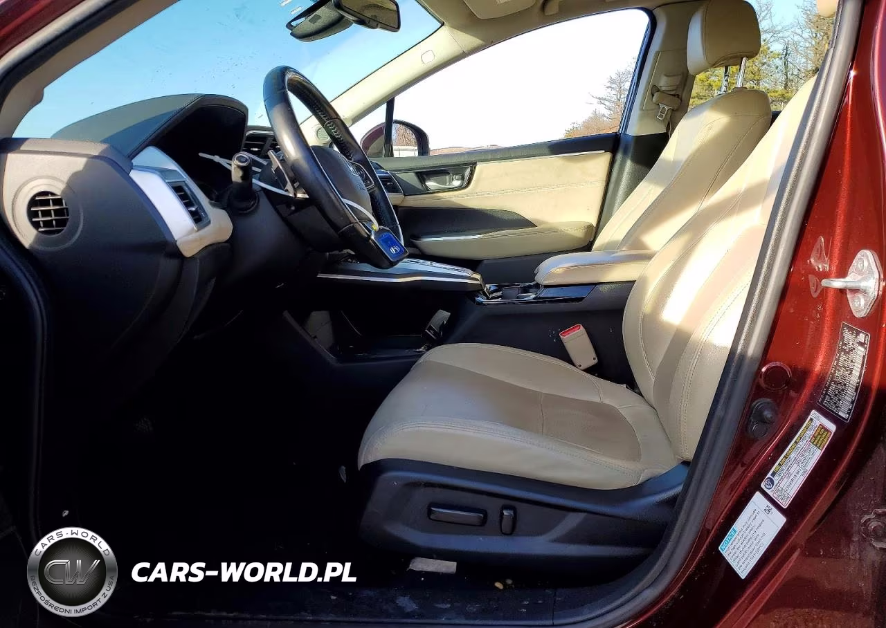 2018 Honda Clarity Touring VIN:JHMZC5F36JC007823 - 7