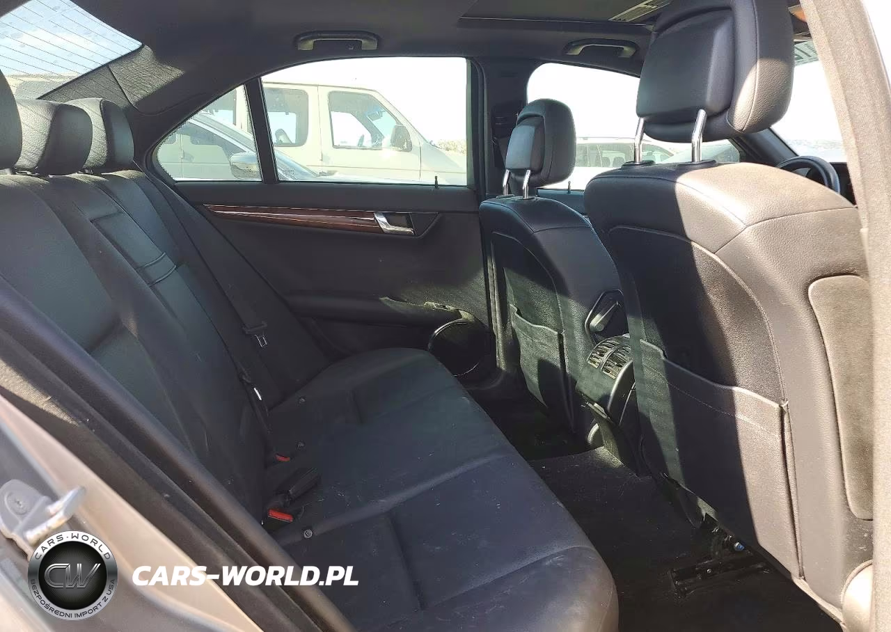 2010 Mercedes-Benz C 300 VIN:WDDGF5EB6AR115340 - 10