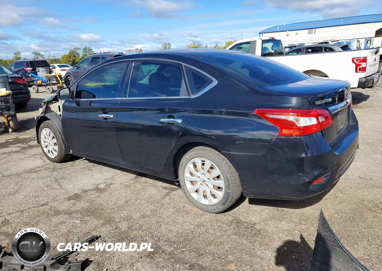 2018 Nissan Sentra S VIN:3N1AB7AP9JY327770 - 2