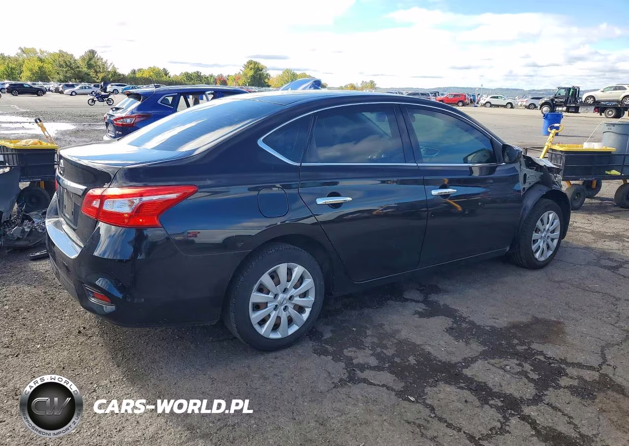 2018 Nissan Sentra S VIN:3N1AB7AP9JY327770 - 3