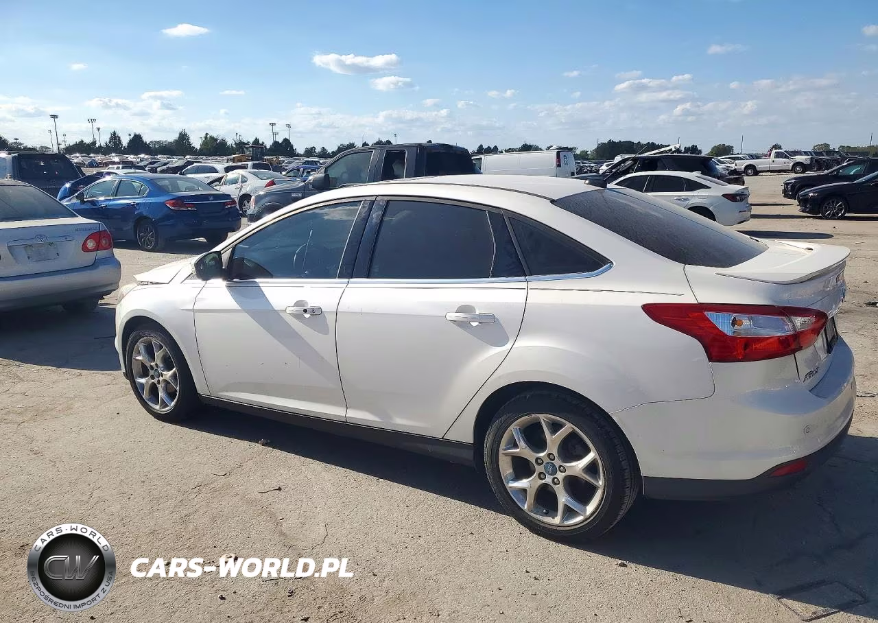 2012 Ford Focus VIN:1FAHP3J27CL173958 - 2