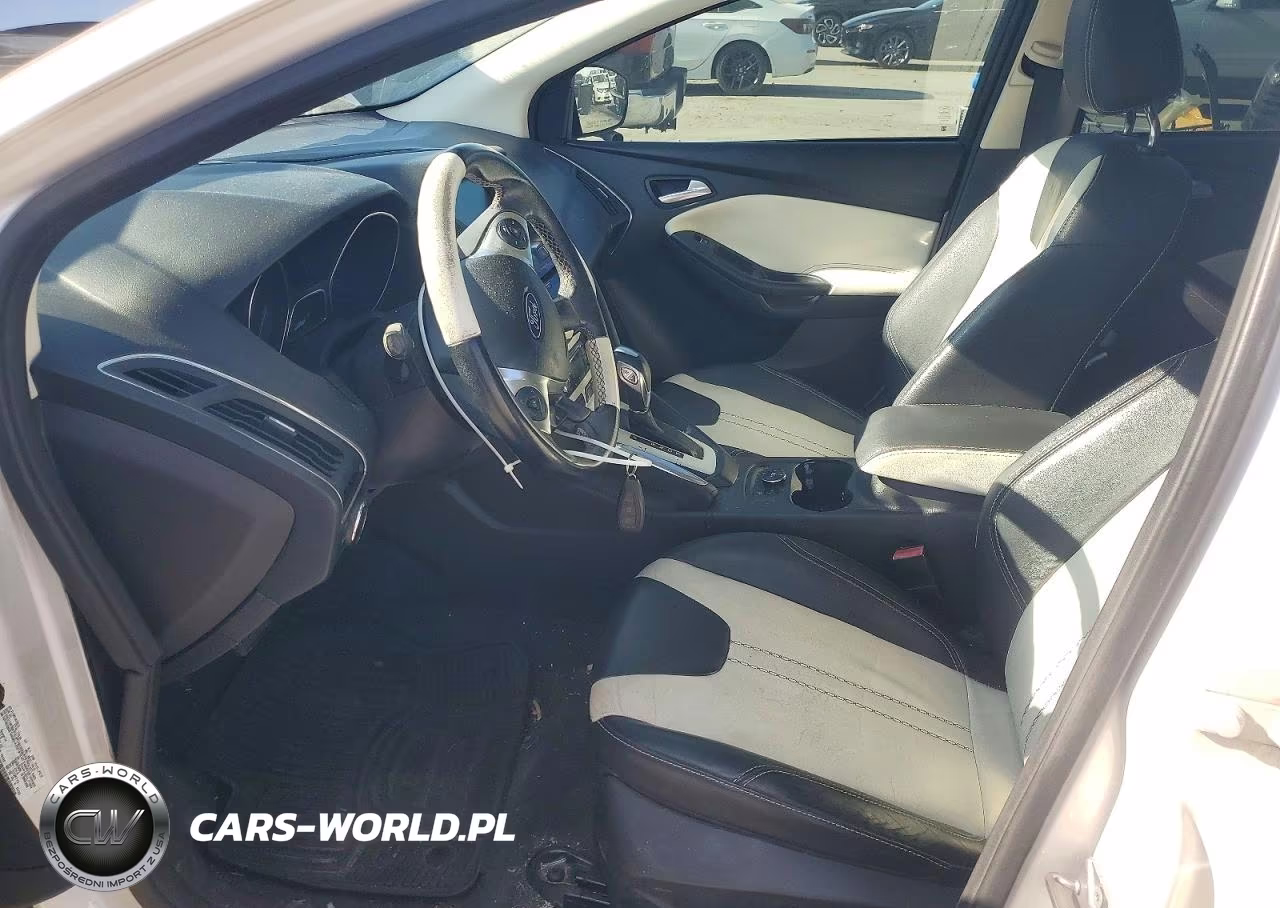 2012 Ford Focus VIN:1FAHP3J27CL173958 - 7