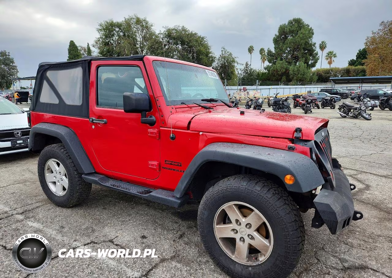 2011 Jeep Wrangler Sport VIN:1J4AA2D12BL631571 - 4