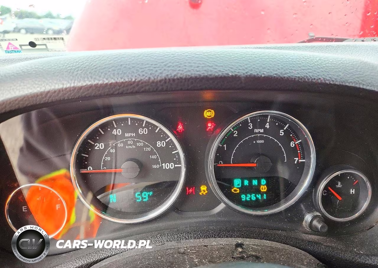2011 Jeep Wrangler Sport VIN:1J4AA2D12BL631571 - 9