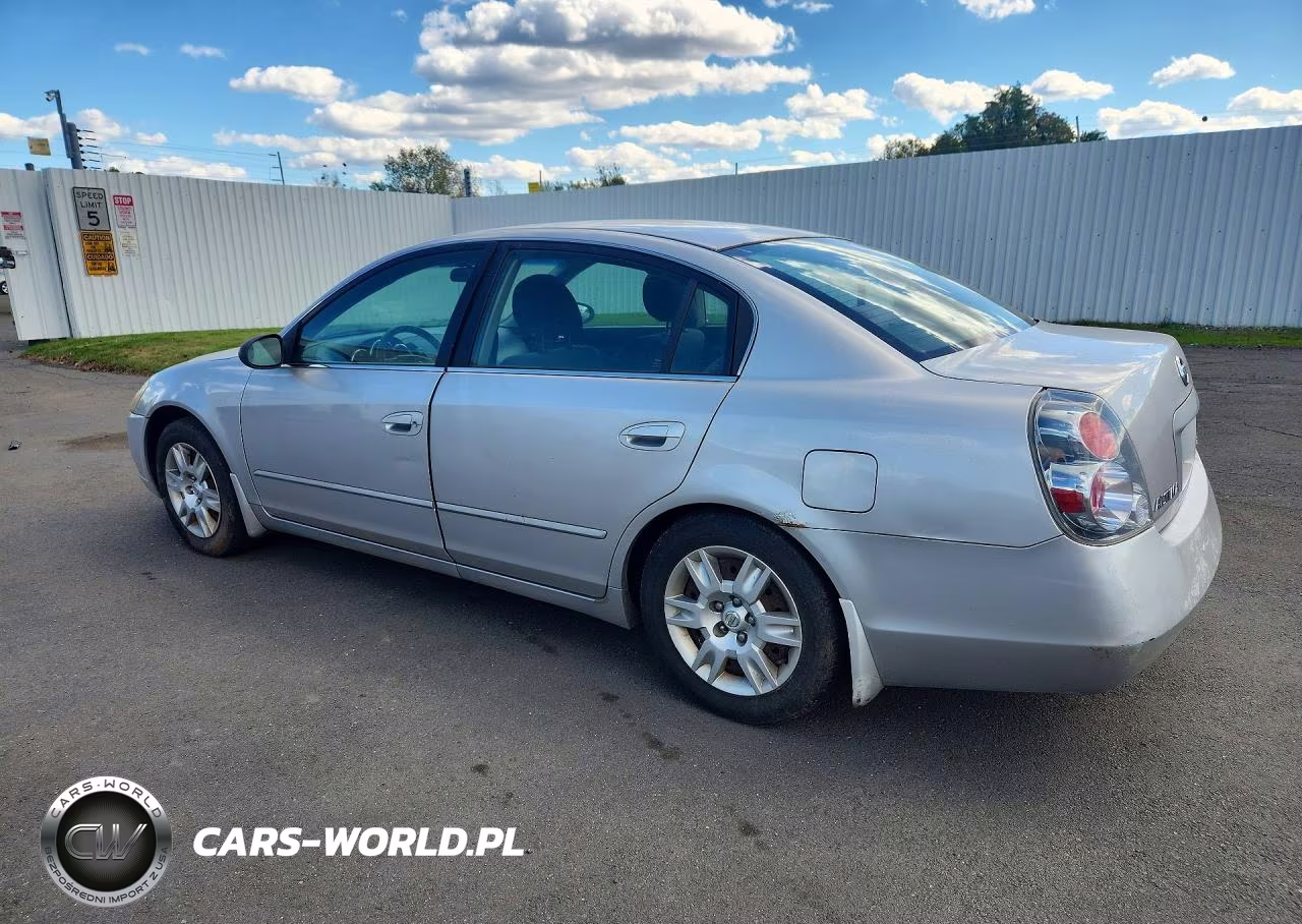2005 Nissan Altima 2.5 VIN:1N4AL11E15N929349 - 2
