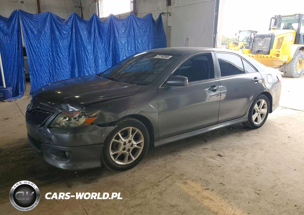 2010 Toyota Camry Se – zdjęcie 1 z 12