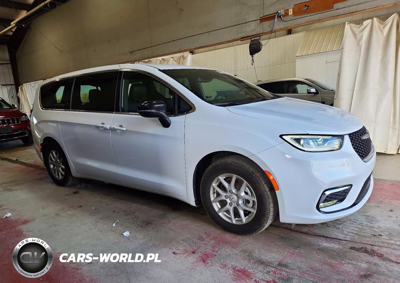 2025 Chrysler Pacifica Select VIN:2C4RC1BG8SR614771 - 4