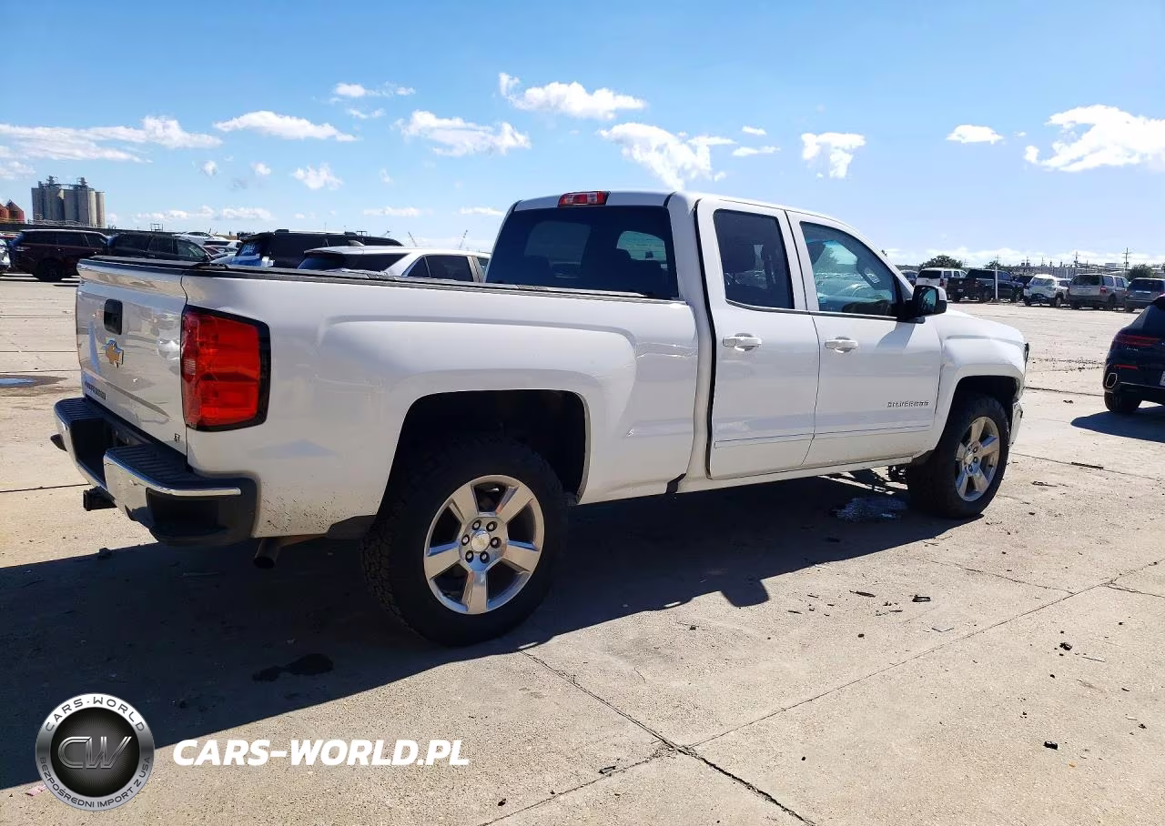2017 Chevrolet Silverado C1500 Lt VIN:1GCRCREC8HZ406234 - 3