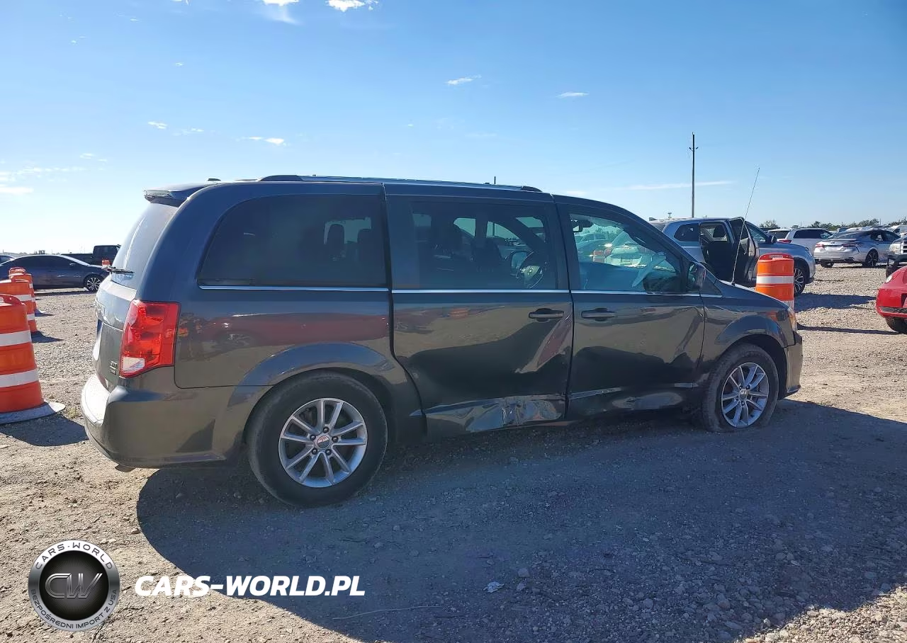 2019 Dodge Grand Caravan Sxt VIN:2C4RDGCG1KR755549 - 3