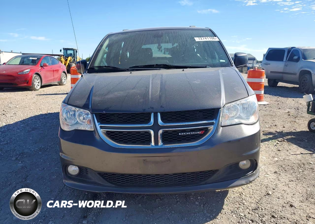 2019 Dodge Grand Caravan Sxt VIN:2C4RDGCG1KR755549 - 5