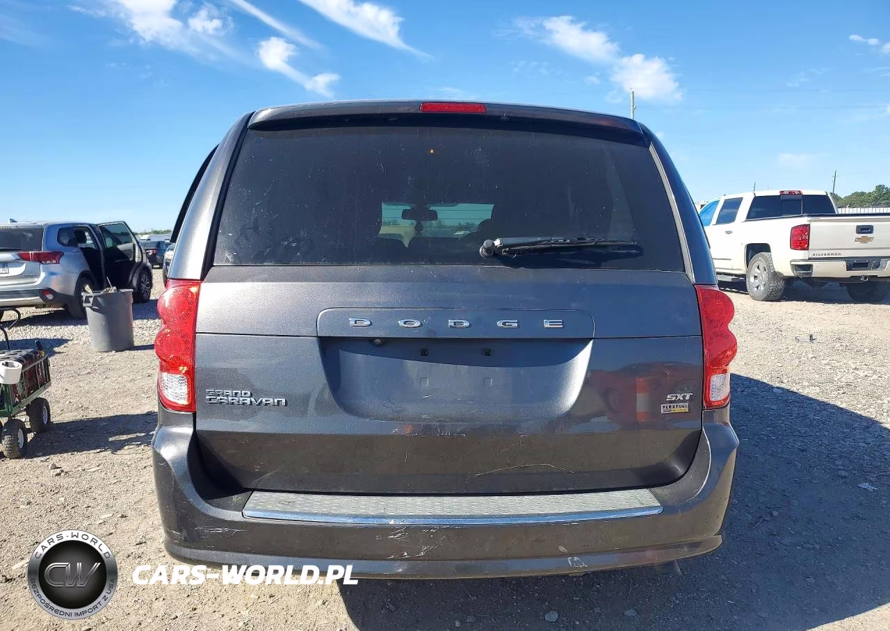 2019 Dodge Grand Caravan Sxt VIN:2C4RDGCG1KR755549 - 6