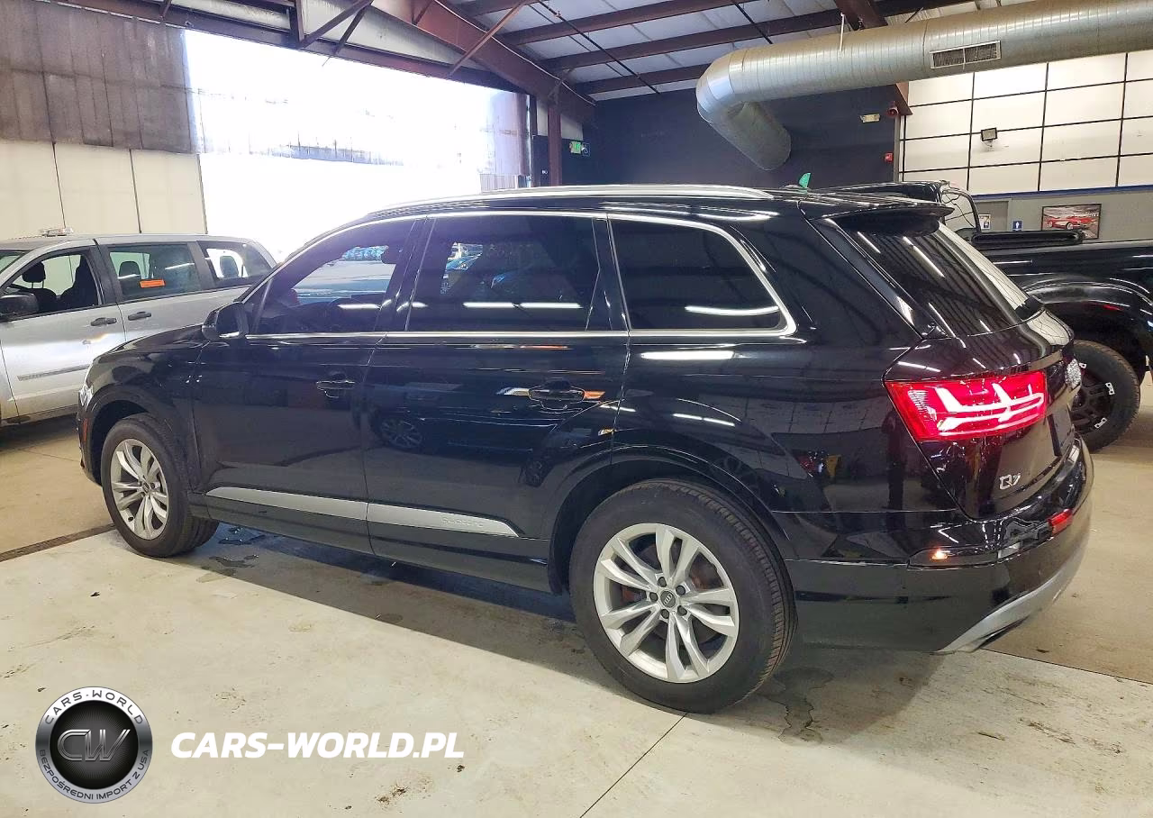 2017 Audi Q7 Premium VIN:WA1AAAF75HD026183 - 2
