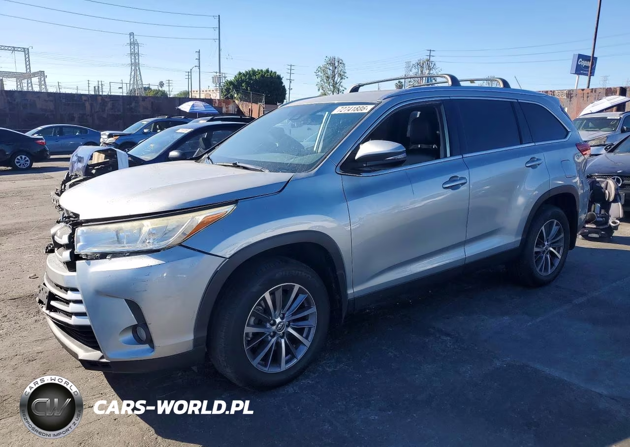 2019 Toyota Highlander Xle VIN:5TDKZRFH0KS556986 - 1