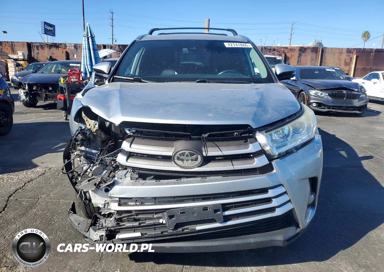 2019 Toyota Highlander Xle VIN:5TDKZRFH0KS556986 - 5