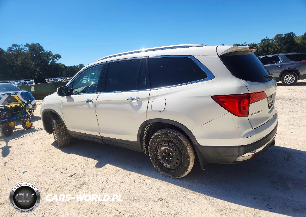 2016 Honda Pilot Touring VIN:5FNYF5H90GB023341 - 2