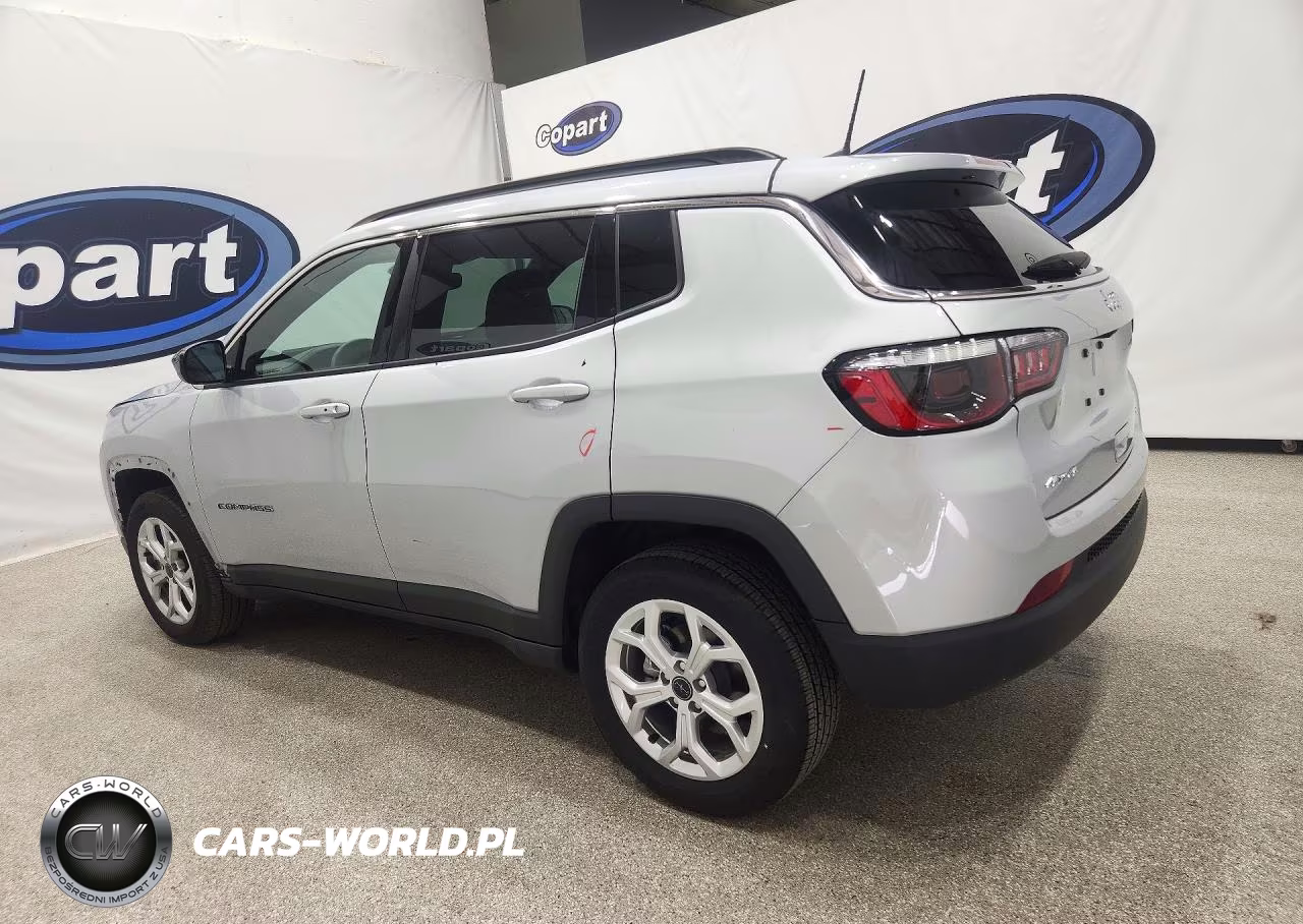 2025 Jeep Compass Latitude VIN:3C4NJDBN0ST620405 - 2